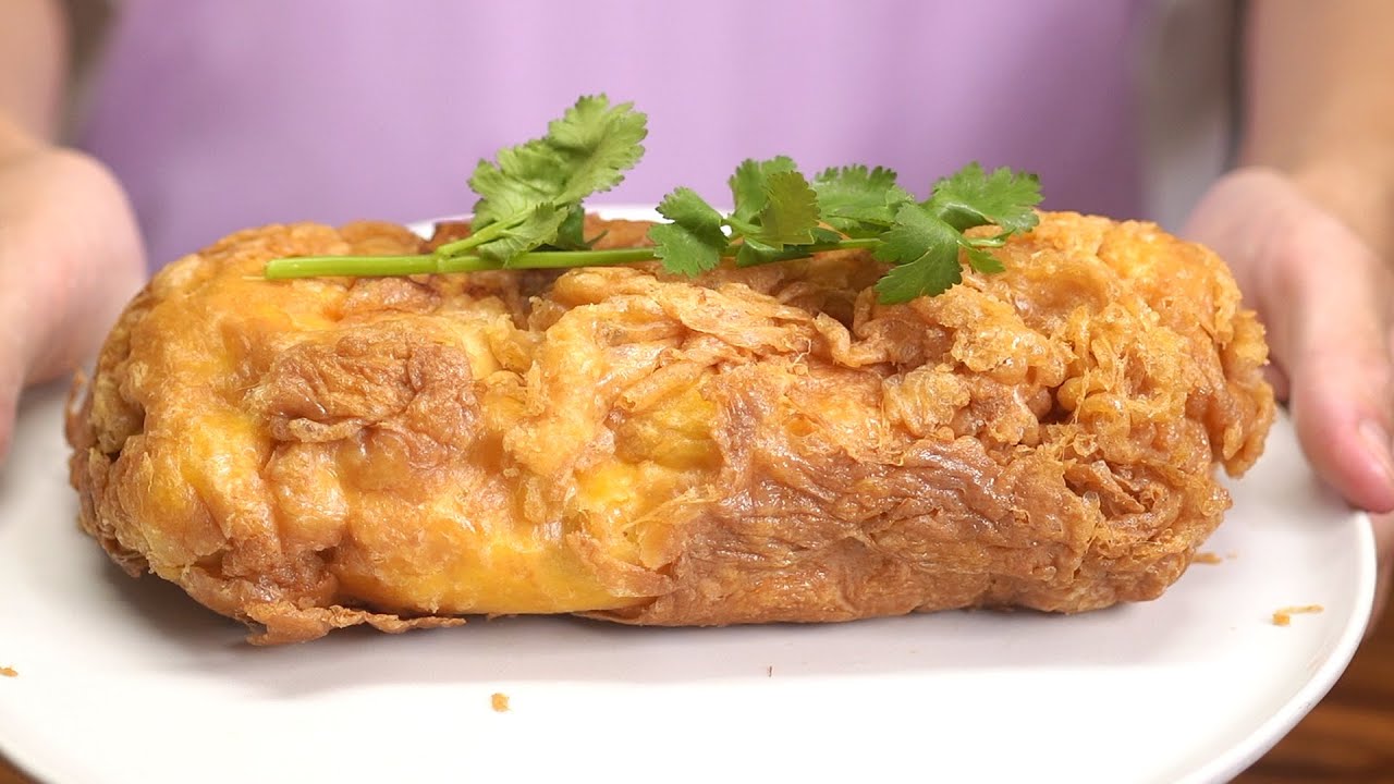 Making Jay Fai’s crab omelette at home
