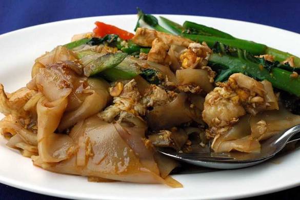 La recette des nouilles de riz sauté à la sauce soja : Pad See Ew