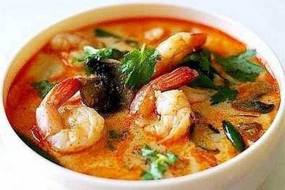 Recette de la soupe à la citronnelle et aux crevettes : Tom Yam Kung
