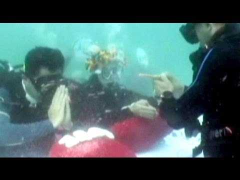 Mariages sous l&rsquo;eau à 12 mètres de profondeur en Thaïlande