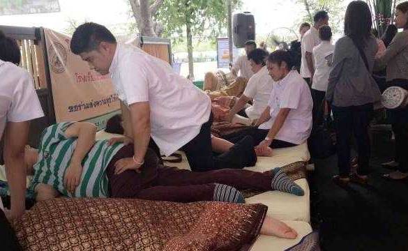 L’école de massage traditionnelle du Wat Pho à Bangkok