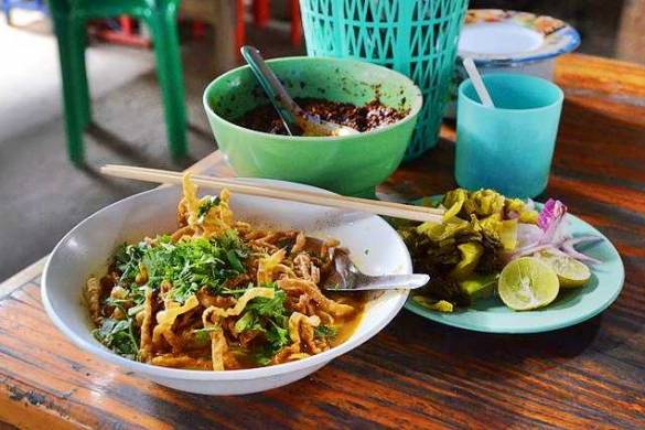 Khao Soy, soupe de nouille au curry, le délice de Chiang Mai