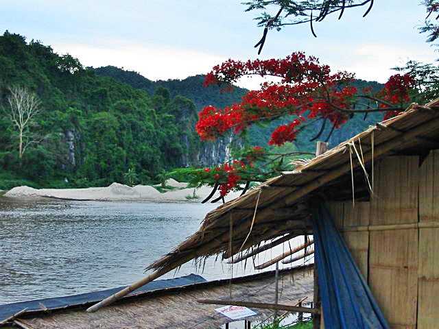 Que faire à Chiang Rai : guide des activités et des visites dans la ville et ses environs 8 riviere-de-chiang-rai