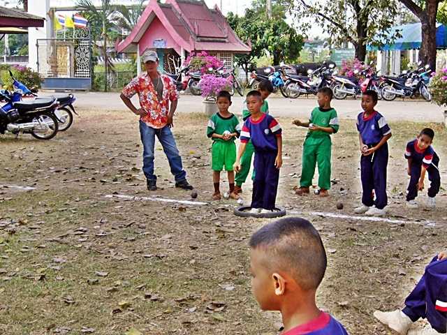 concourt-de-petanque-en-thailande concour de pétanque en Thaïlande