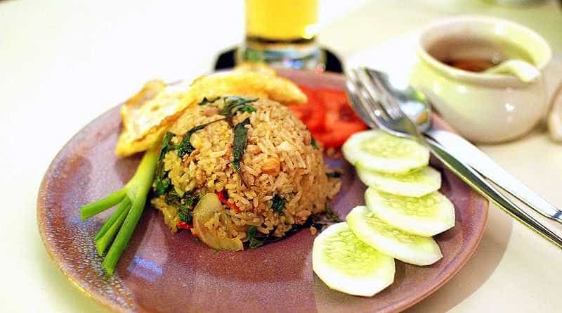 Riz frit thaïlandais