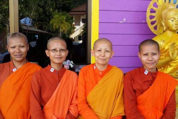 Les moines femmes (bhikkhunis) embarrassent le bouddhisme thaïlandais