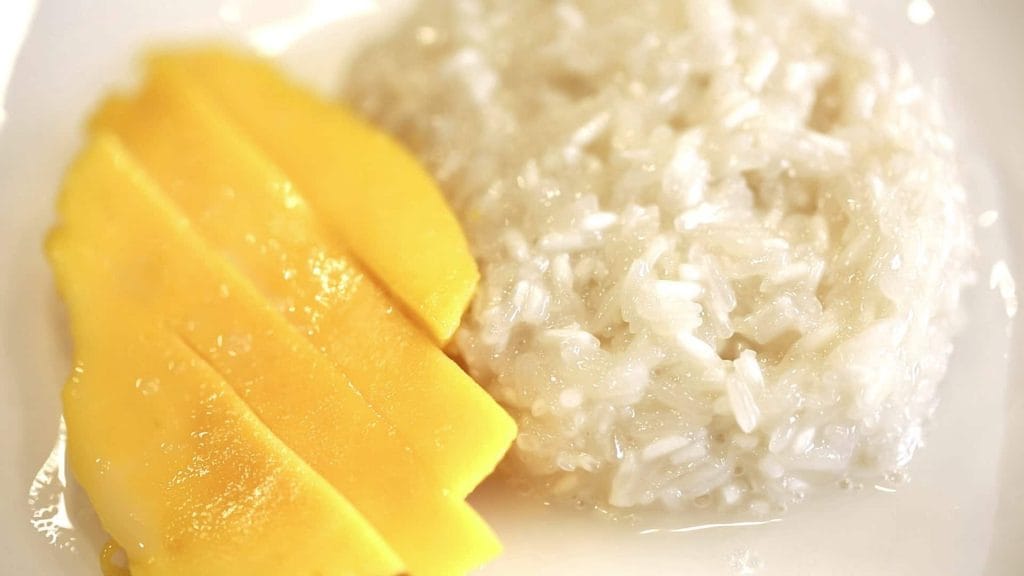 Riz gluant à la mangue et au lait de coco : Khao Niao Ma Mouang