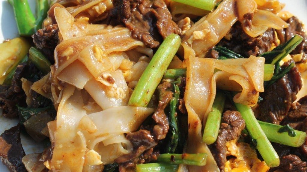 Nouille de riz sauté à la sauce soja : Pad See You