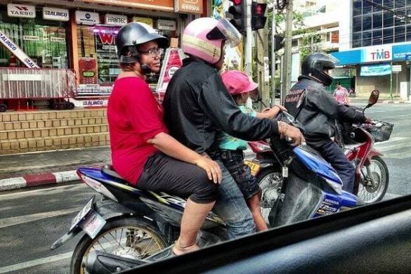 Quel permis pour conduire un scooter en Thaïlande ?