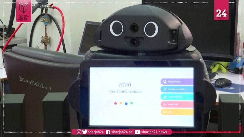 Les hôpitaux thaïlandais utilisent des "robots ninja" pour lutter contre le coronavirus.