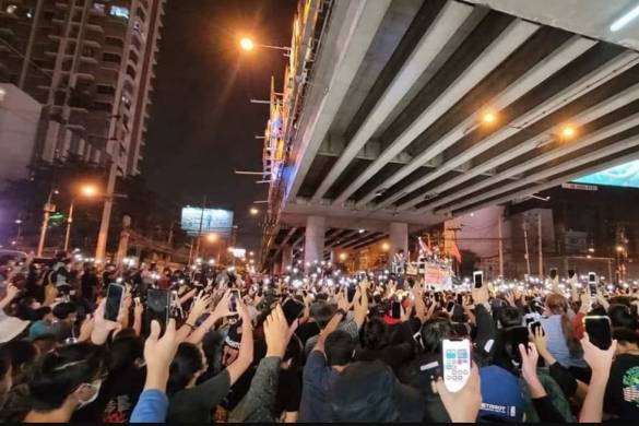 Les manifestations de samedi soir en Thaïlande se terminent pacifiquement