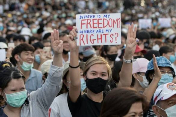 Le Premier ministre thaïlandais adopte un ton plus conciliant avec les manifestants