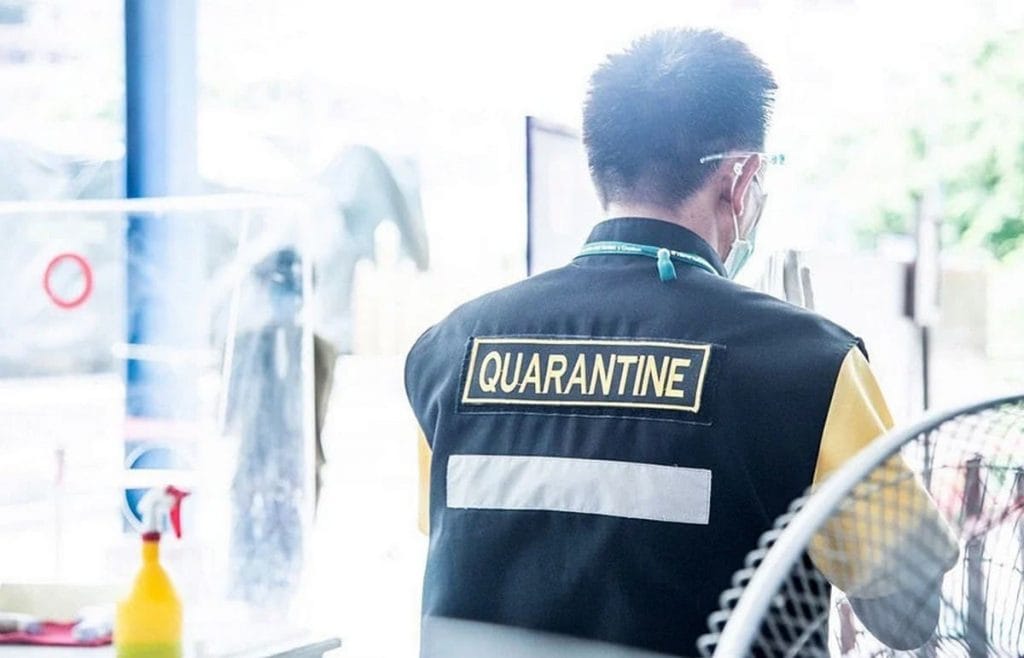 Les vacances d'une femme en Thaïlande tournent à l'horreur de la quarantaine