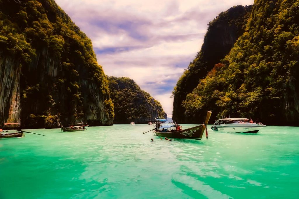 La Thaïlande s'efforce de relever le secteur du tourisme frappé par la pandémie
