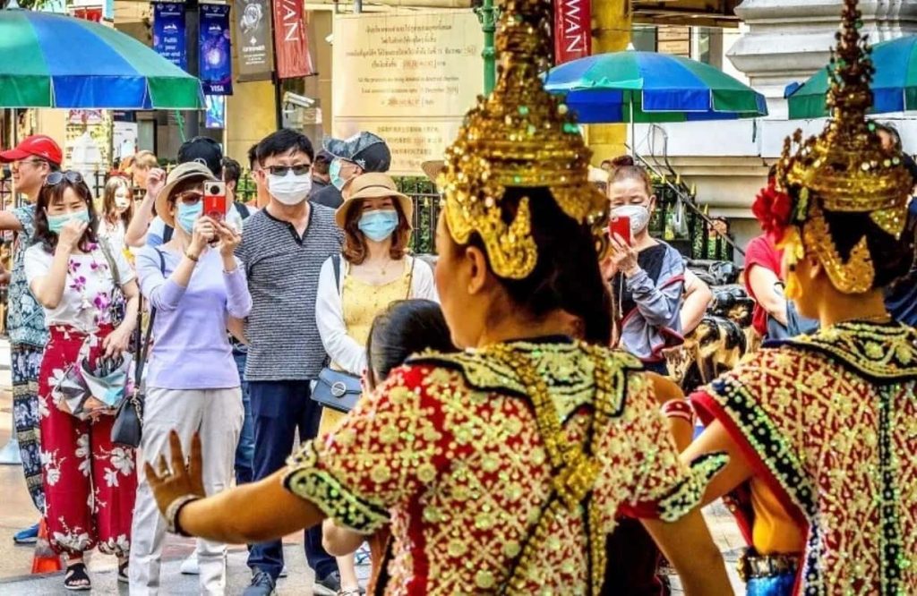 L'économie dépendante du tourisme en Thaïlande s'est probablement accélérée au 2e trimestre