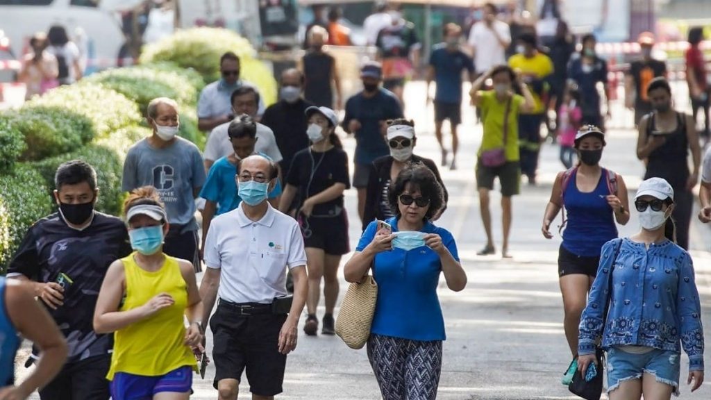 L'obligation de porter un masque en Thaïlande devrait bientôt prendre fin