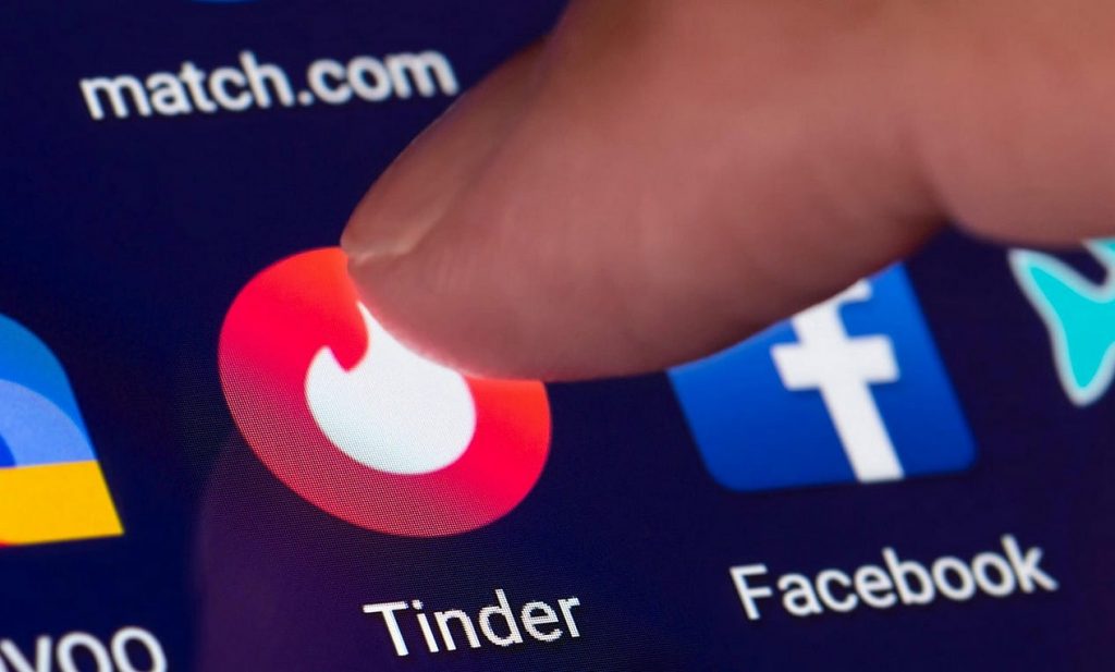 Baisse du taux de natalité : la Thaïlande invitée à aider les célibataires à trouver l'amour