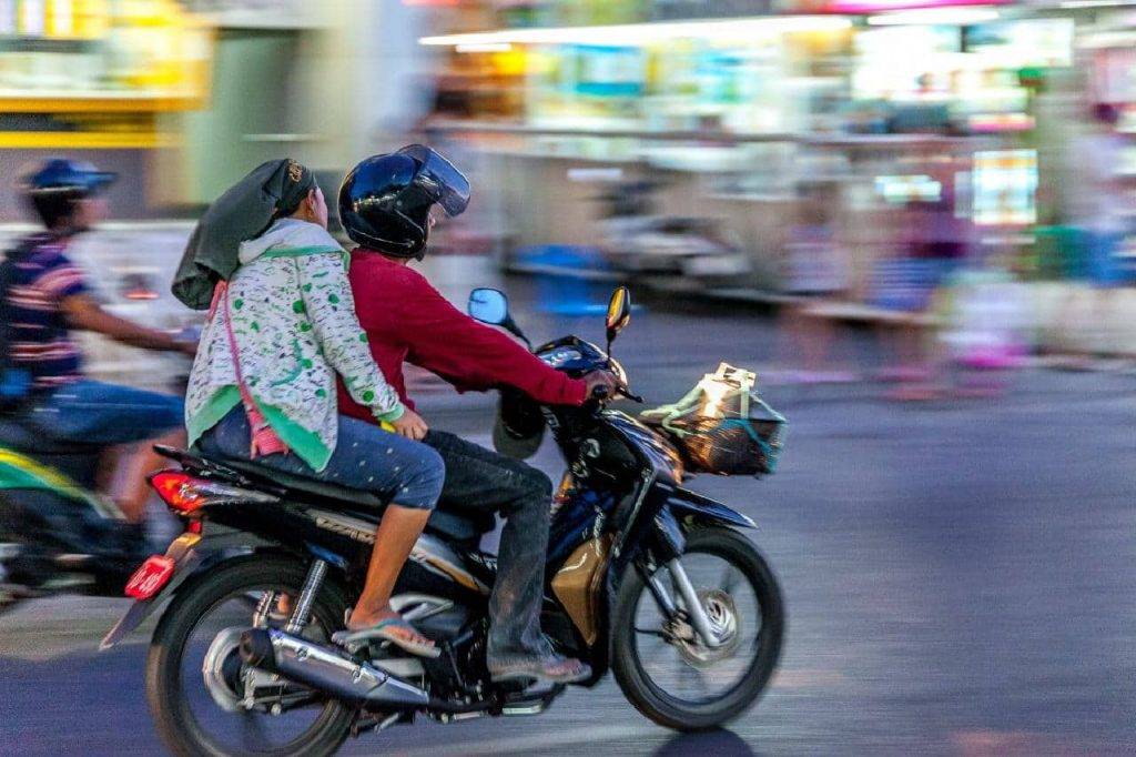 De nombreuses routes de Thaïlande dangereuses pour les motos