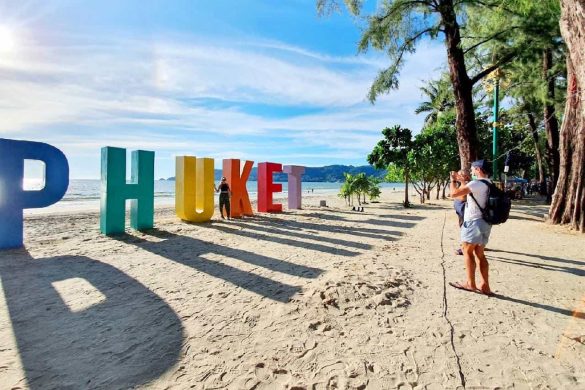 Phuket a accueilli 4 millions de touristes étrangers et se prépare pour le festival végétarien