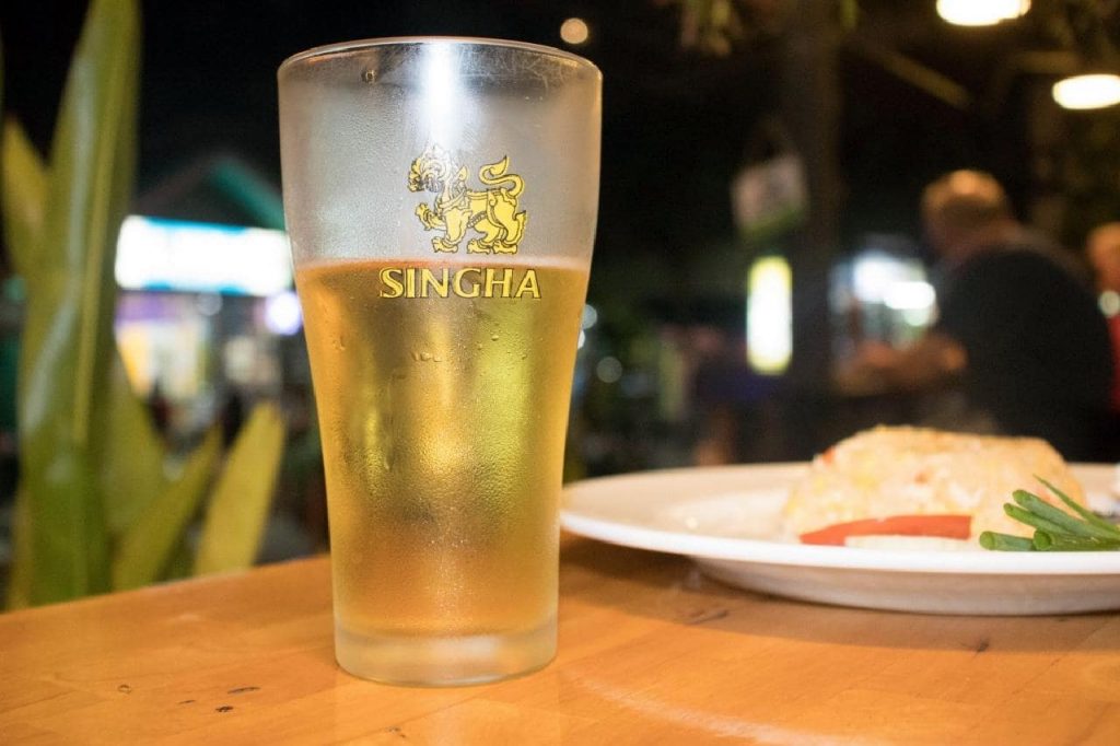 Les bars de Thaïlande invités à ne pas servir d'alcool aux clients ivres 4 Les bars de Thaïlande invités à ne pas servir d'alcool aux clients ivres