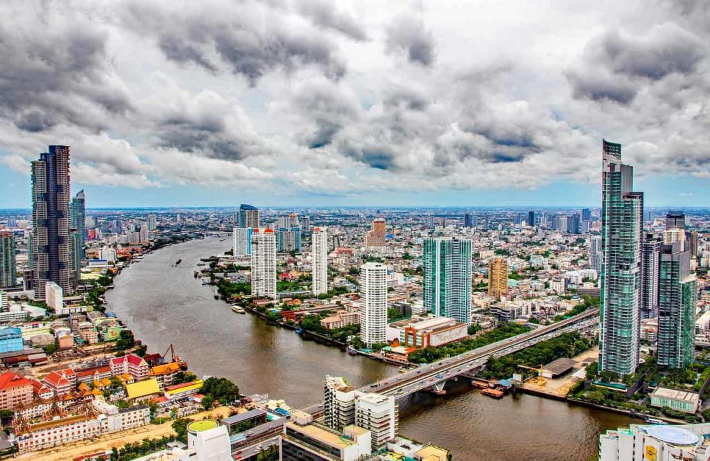 Vue de la ville de Bangkok et du fleuve Chao Phraya