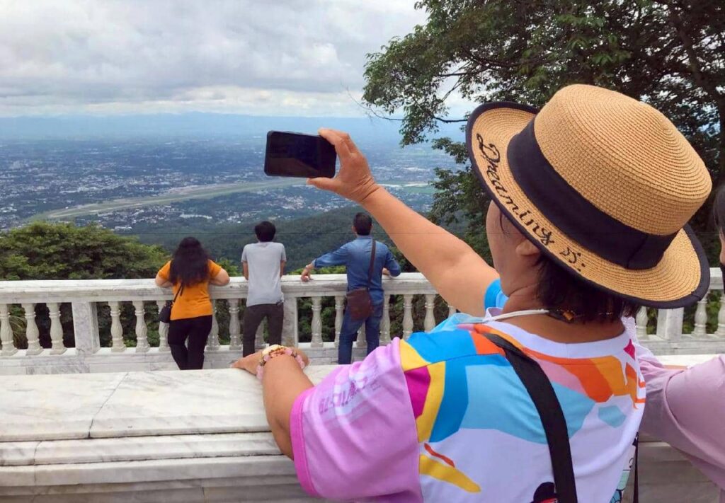 What tourists should never do in Thailand