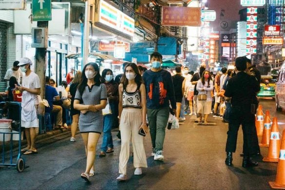 Finalement, le port du masque restera obligatoire en Thaïlande