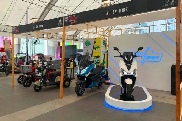Les motos électriques mises en vedette au salon de la moto 2022 à Bangkok