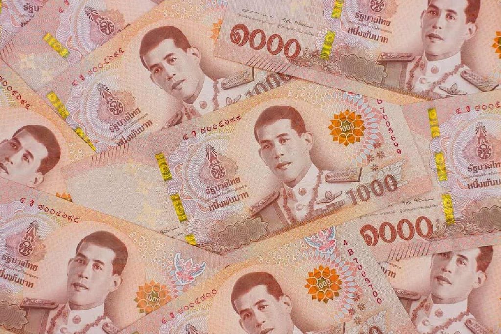 Le baht thaïlandais est en hausse et devrait continuer d'augmenter