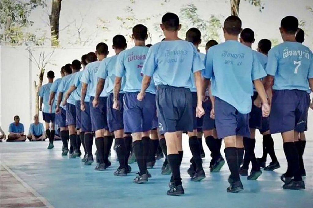 Les crimes choquants commis par des adolescents suscitent un débat en Thaïlande