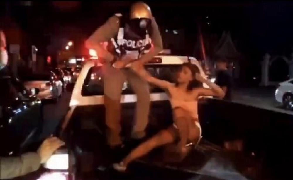 Une Thaïlandaise saoule arrache une partie de l'oreille d'un touriste à Pattaya