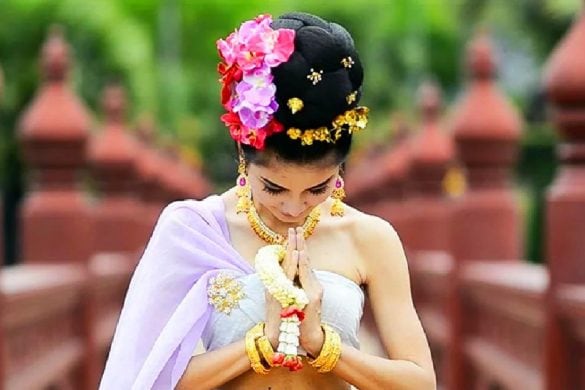 Apprendre à faire le wai en Thaïlande