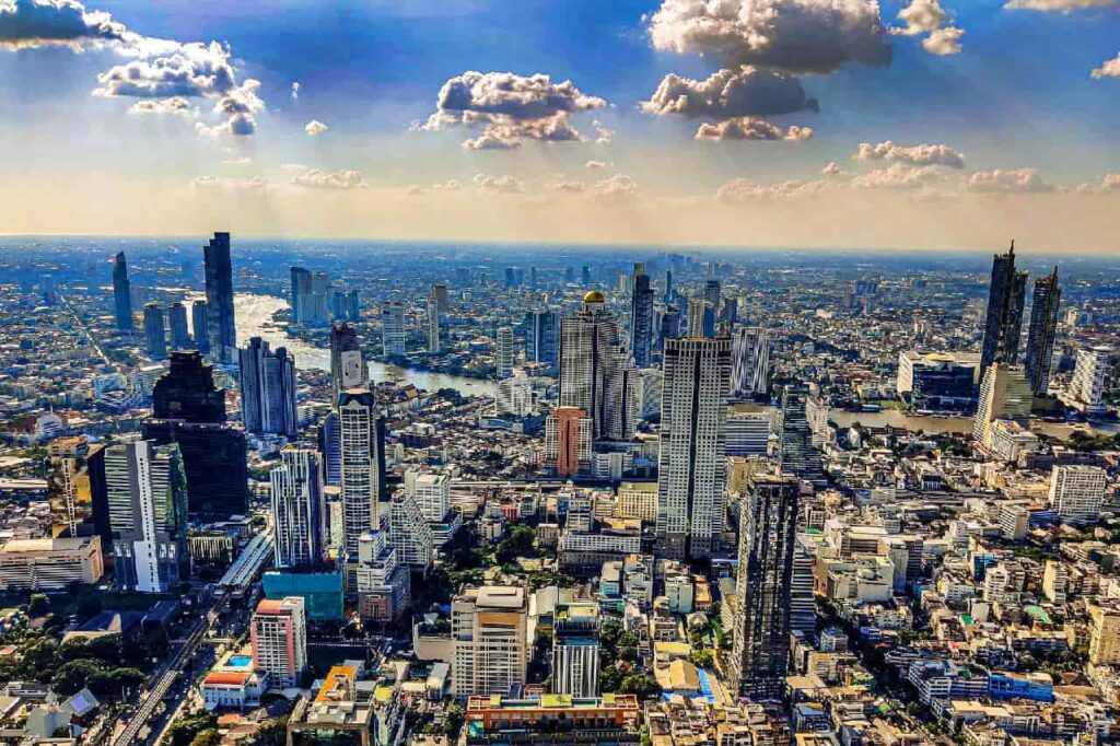 La Thaïlande est une nation malade qui a besoin de remèdes économiques