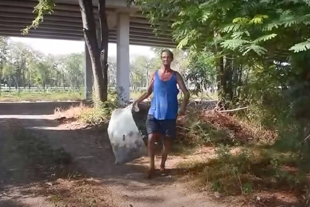 Un Belge devient ramasseur d'ordures en Thaïlande par amour