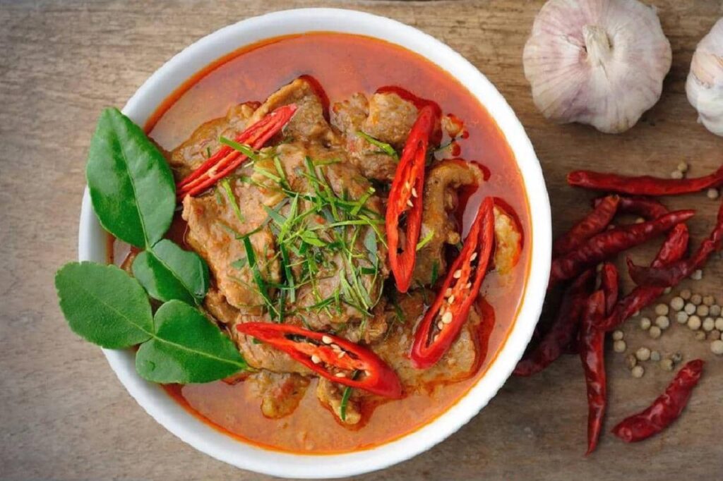 La Thaïlande veut développer le tourisme gastronomique 4 Un curry thaïlandais en 1re place des 100 meilleurs currys du monde