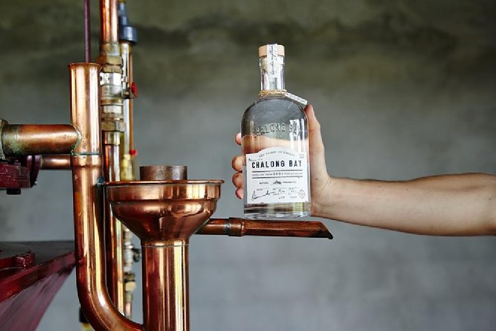 Distillerie de rhum de la baie de Chalong