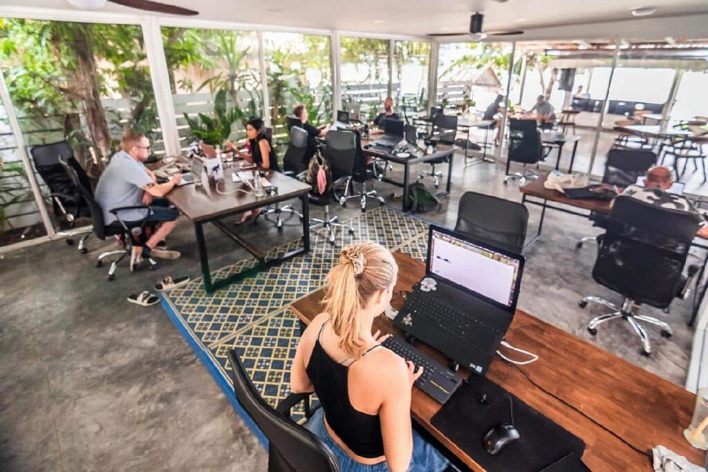 La Thaïlande intensifie la promotion des visas pour les nomades numériques