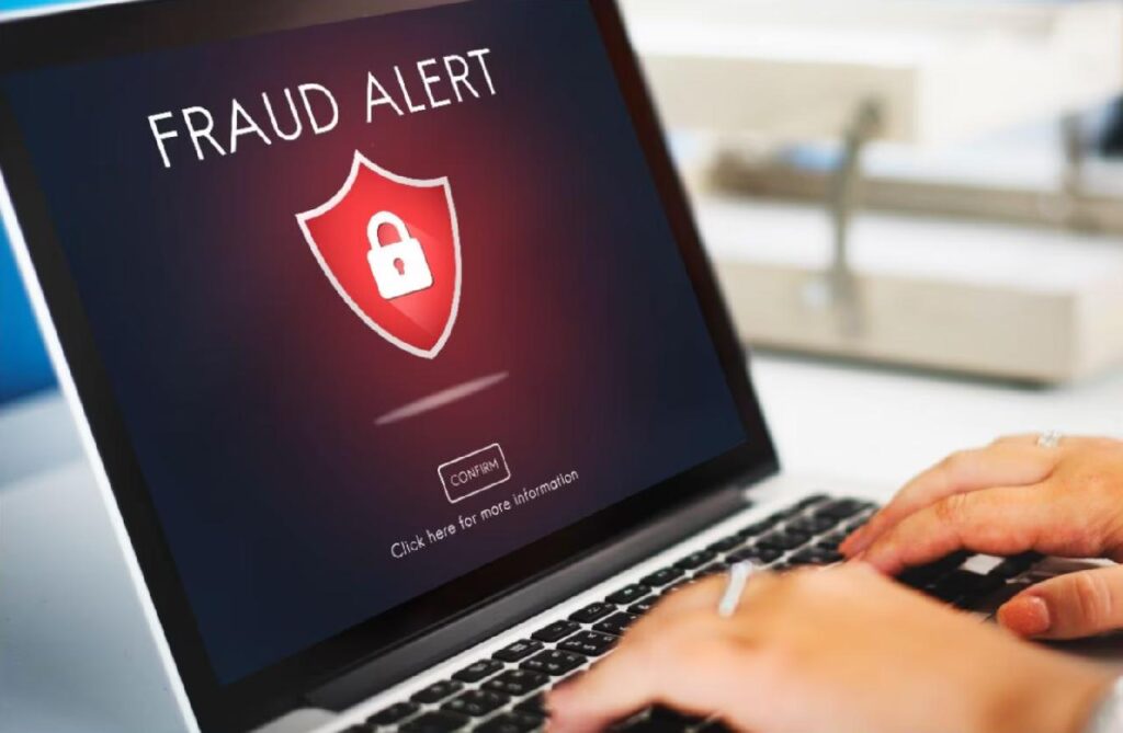 Les escroqueries en ligne en Thaïlande ont coûté 3,6 millions d'euros en juillet