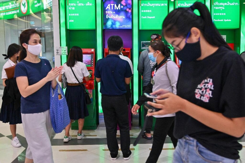 La consommation s’effondre en Thaïlande : alerte sur l’économie 7 La consommation s’effondre en Thaïlande : alerte sur l’économie