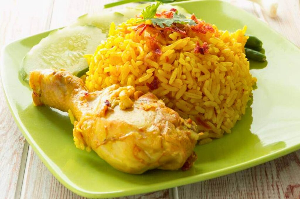 2 plats thaïlandais figurent parmi les 50 plats de poulet les mieux notés au monde