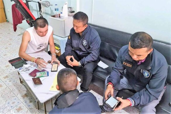 Deux thaïlandais inculpés pour escroqueries envers des étrangers