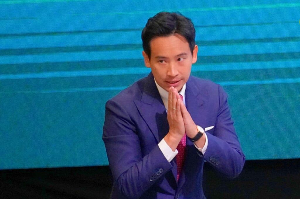 Thaïlande : l'opposition sommée de renoncer à modifier la loi de lèse-majesté