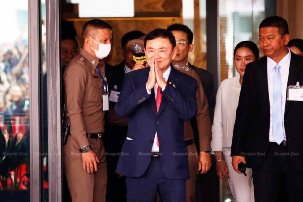 Les plaintes s'accumulent après le retour de Thaksin Shinawatra en Thaïlande