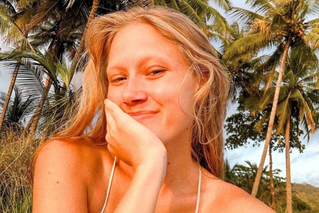 Une Tiktokeuse subit un flot de critiques après son appel à voyager en Thaïlande