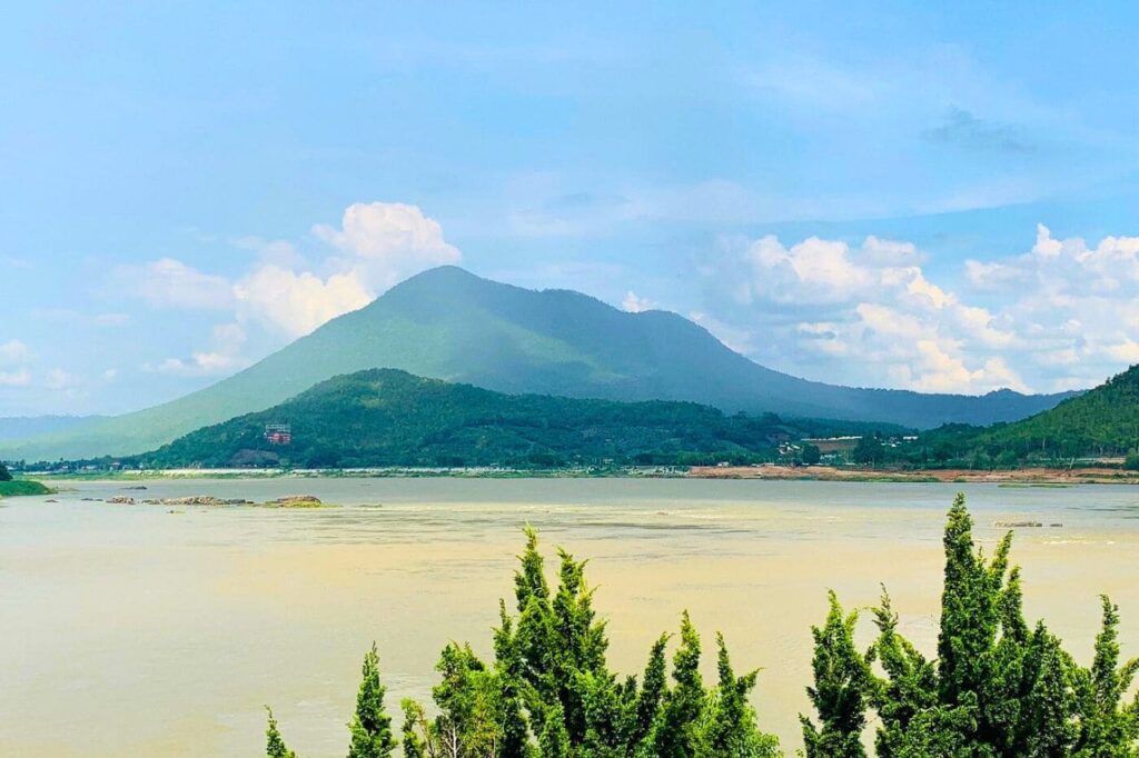 Comment la Thaïlande va attirer 40 millions de touristes étrangers en 2024 ? 4 Pak Chom