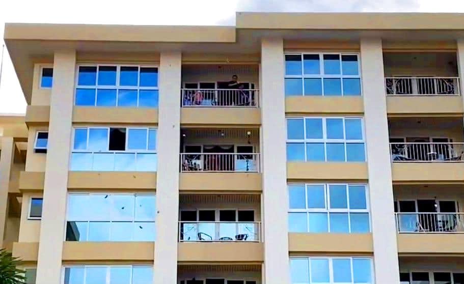 Un touriste arnaqué par sa petite amie devient fou en Thaïlande 4 Un touriste arnaqué par la petite amie devient fou en Thaïlande