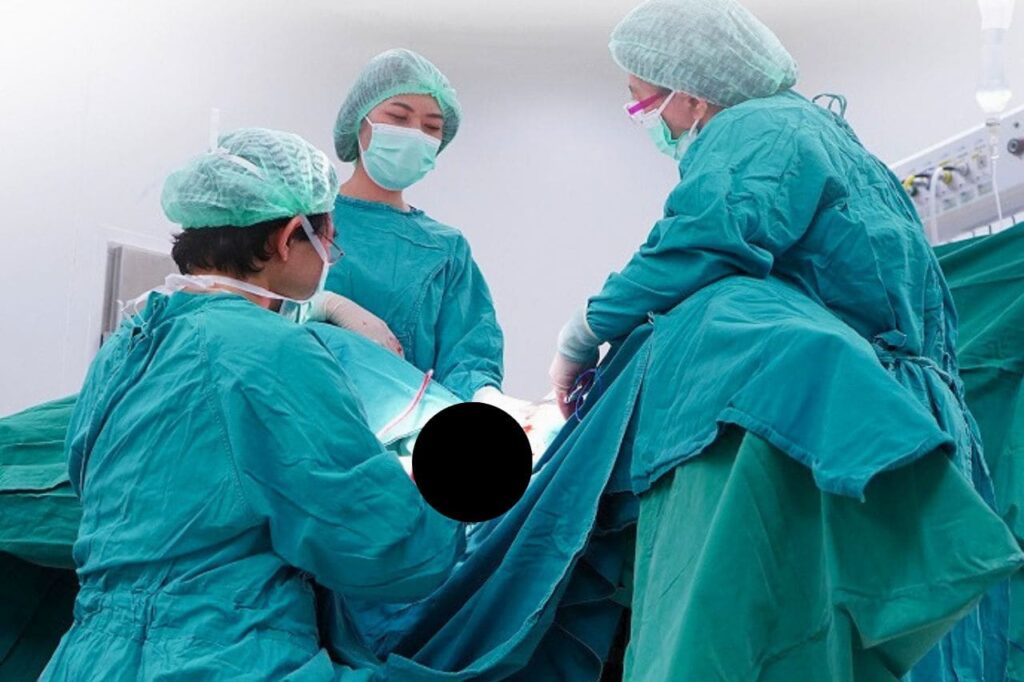 L'assurance maladie de Thaïlande couvre les opérations de changement de sexe