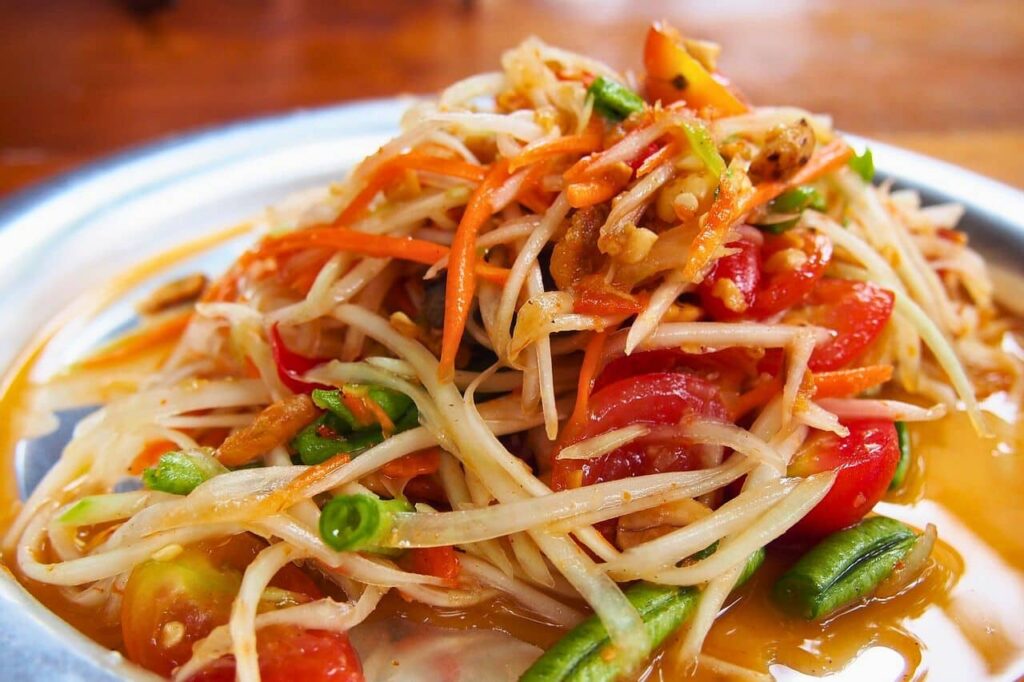 Pourquoi la cuisine thaïlandaise est-elle souvent très épicée ?