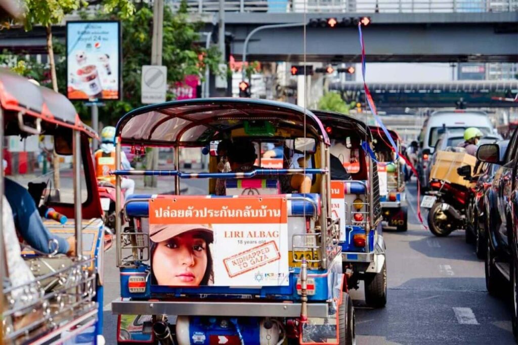 La Thaïlande s'oppose à la campagne d'Israël sur les tuk tuks de Bangkok