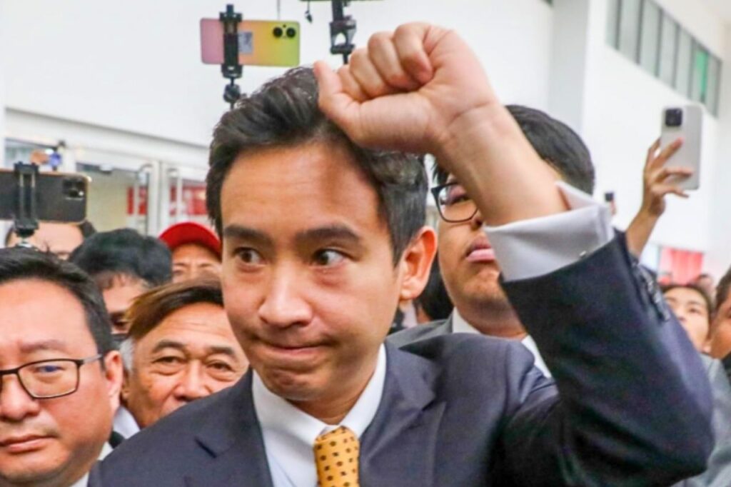 Pita Limjaroenrat : Qui est le chef du parti thaïlandais Move Forward ?